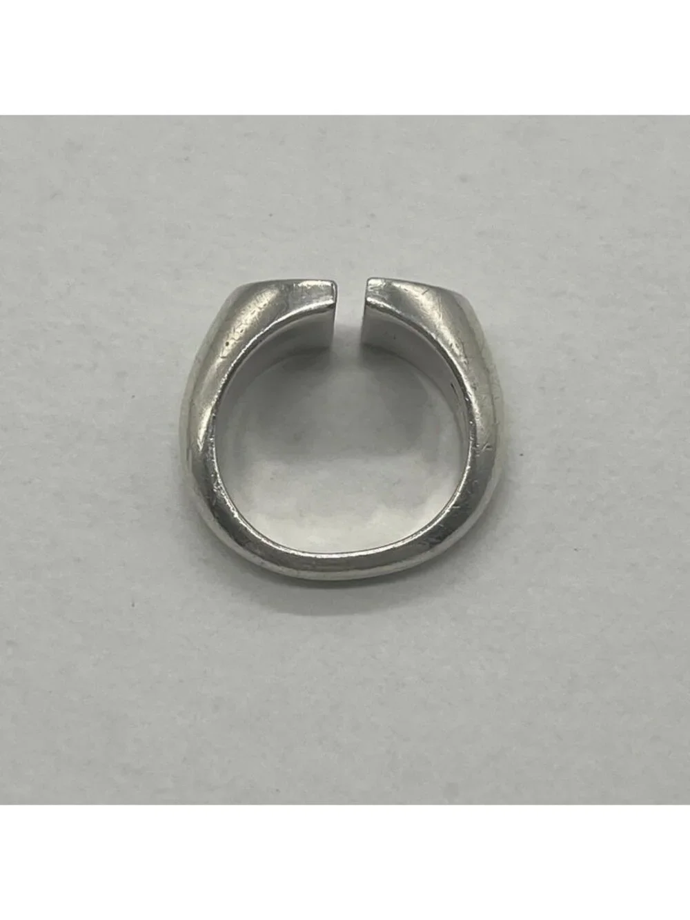 Gucci GG Motif Signet Ring